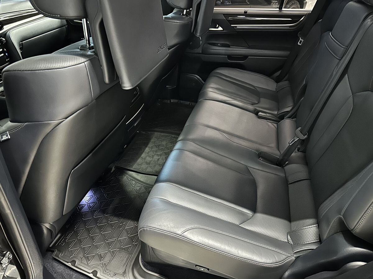 Lexus LX 2018