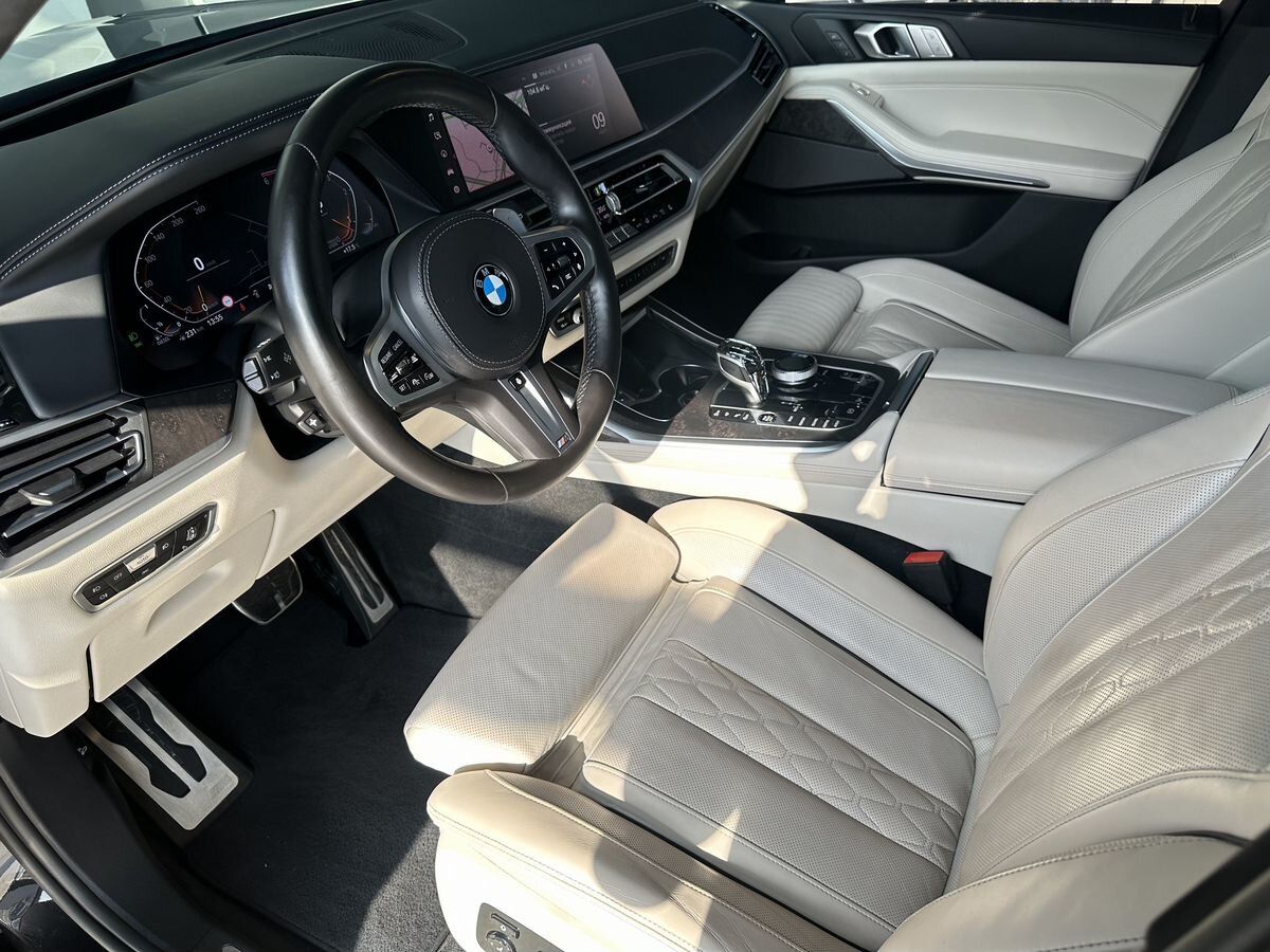 BMW X7 2022