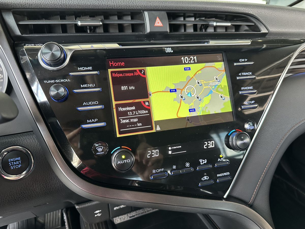 Toyota Camry 2019