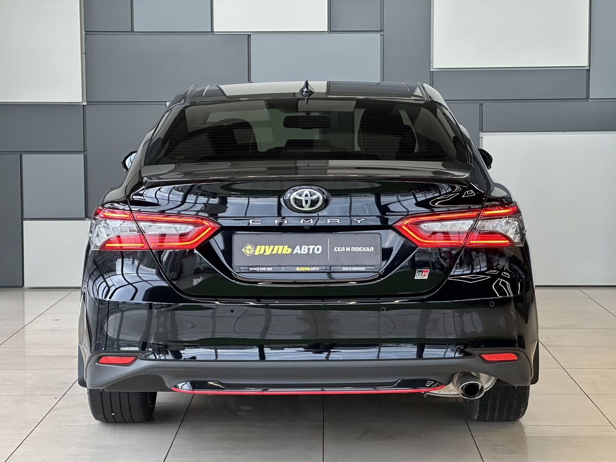 Toyota Camry 2021