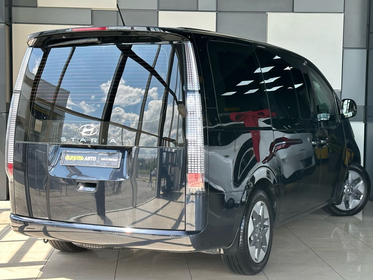 Hyundai Staria 2022