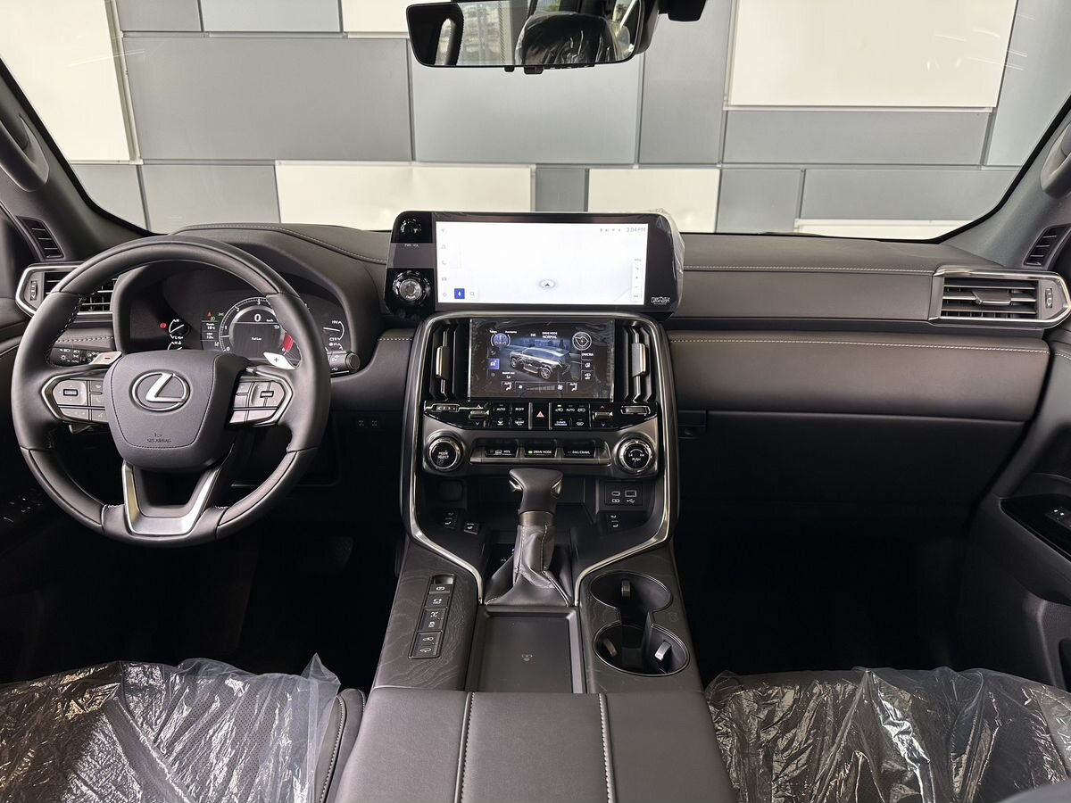 Lexus LX 2024