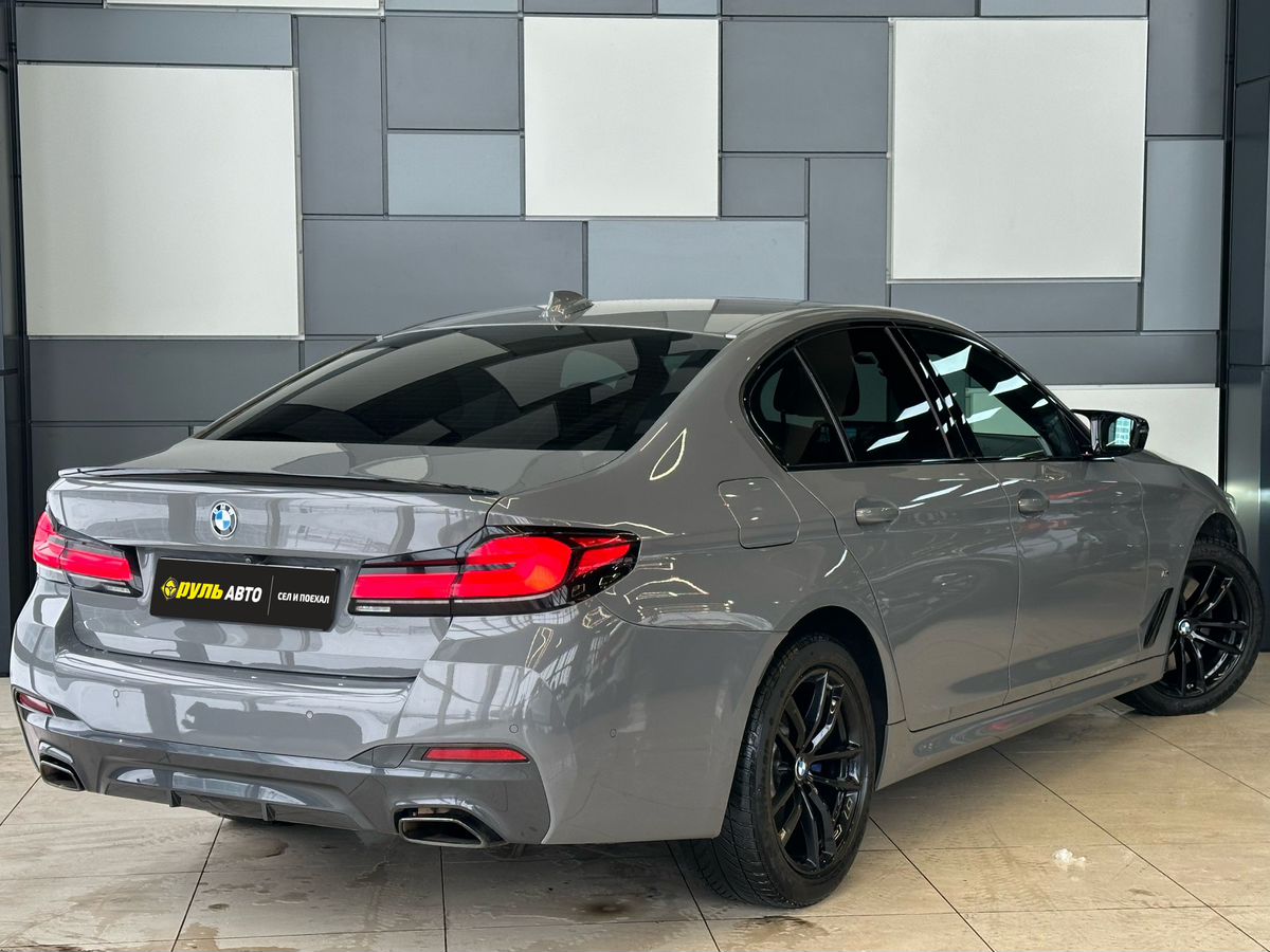 BMW 5 серии 2021