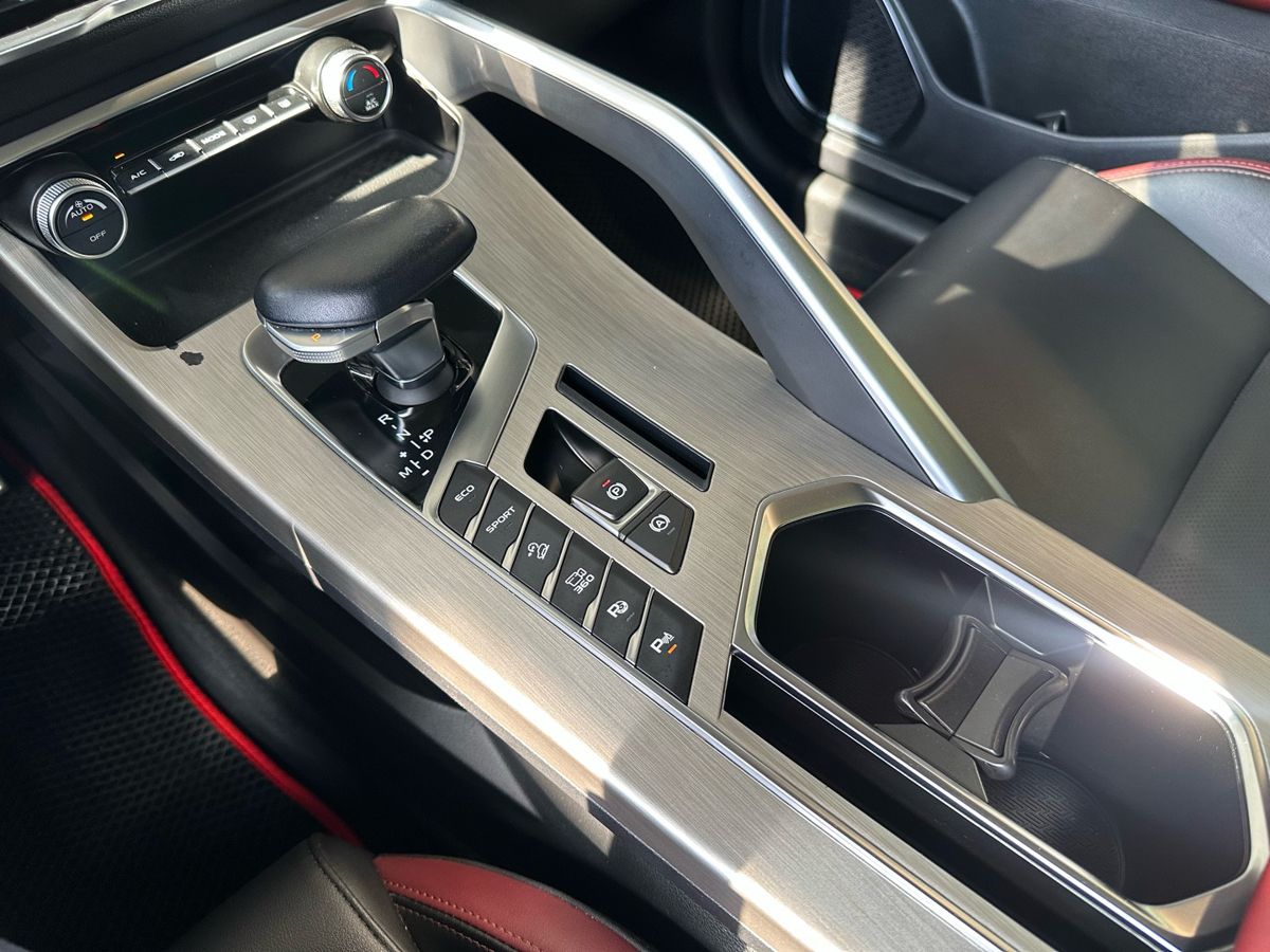 Geely Coolray 2022