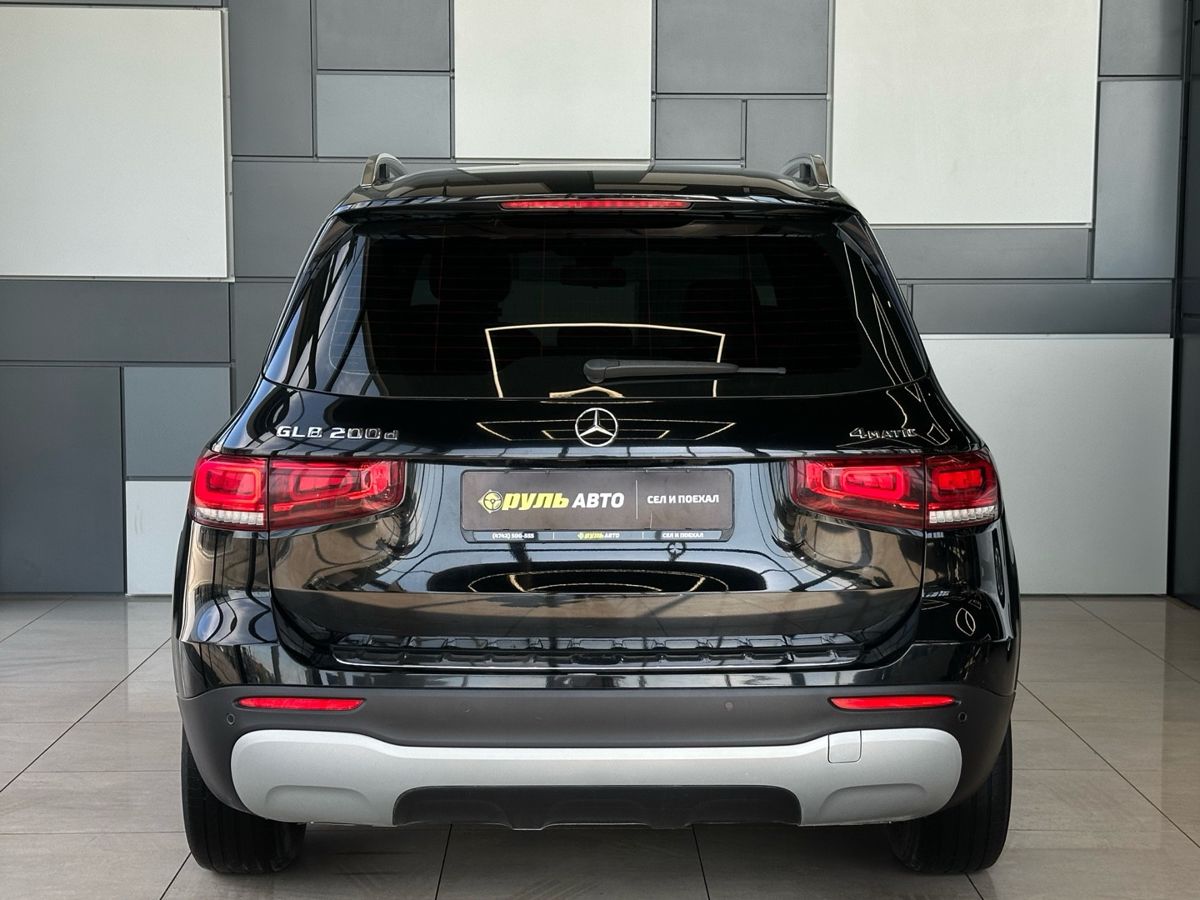 Mercedes-Benz GLB 2021