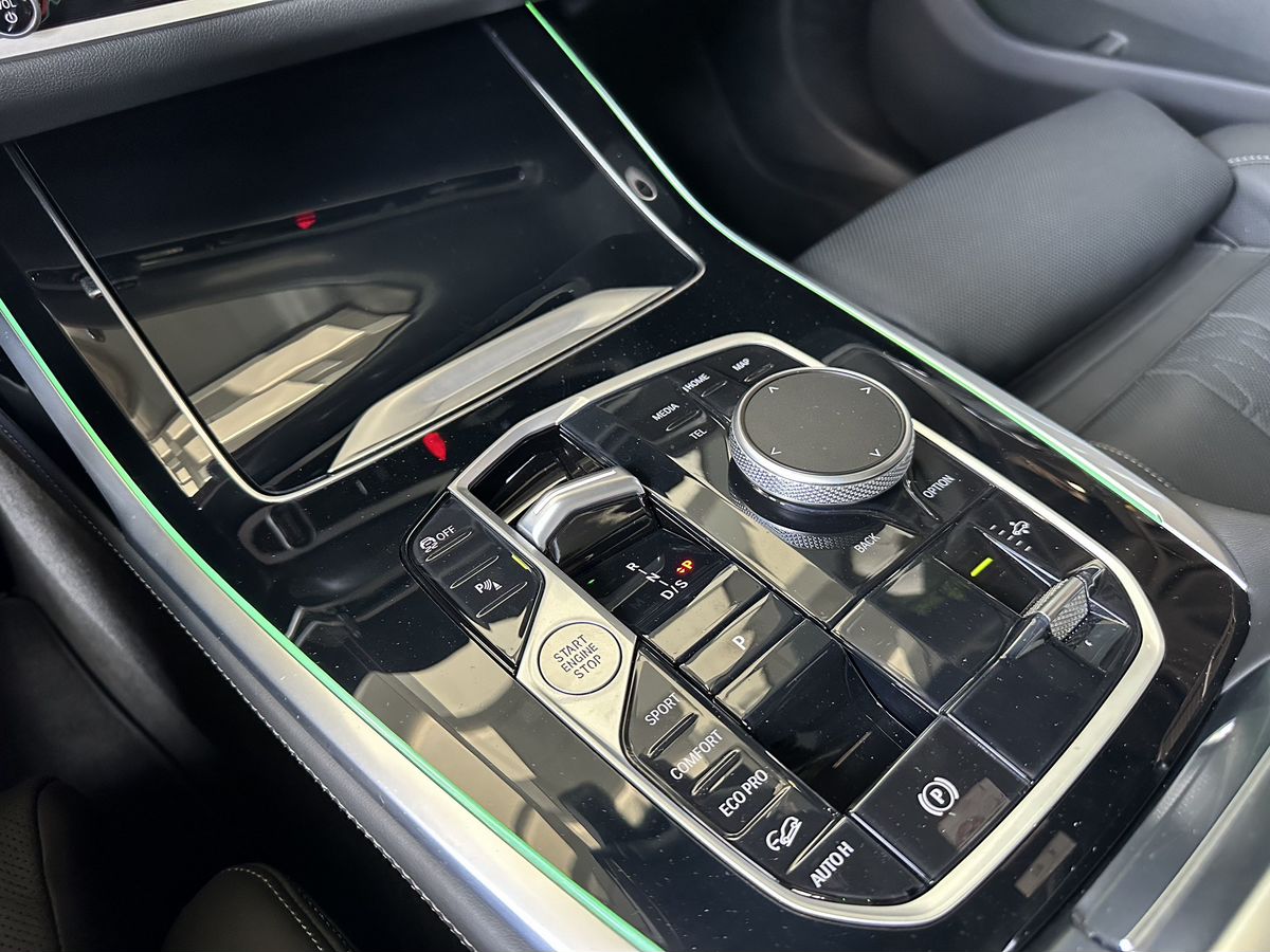 BMW X7 2024