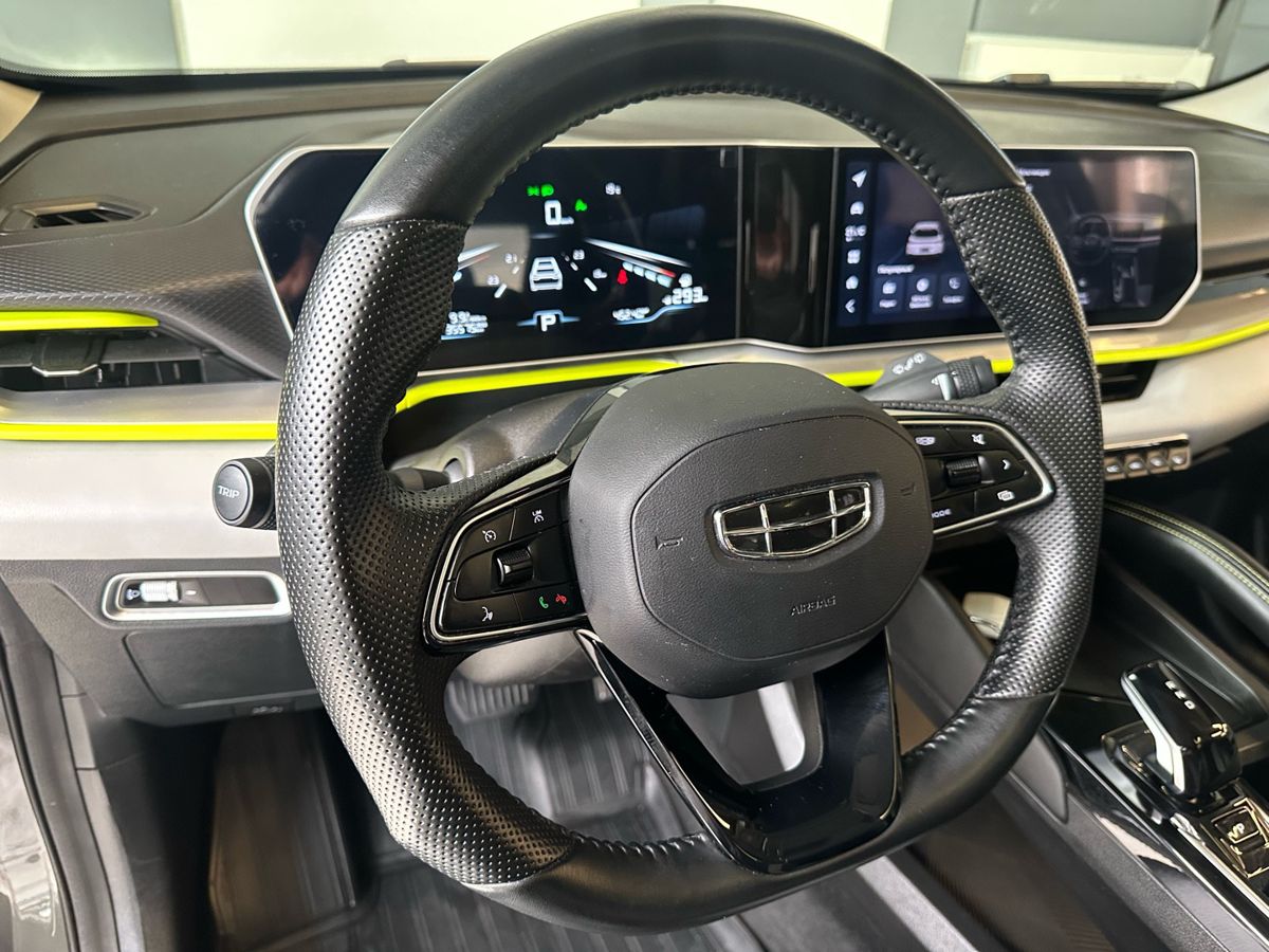 Geely Coolray 2023
