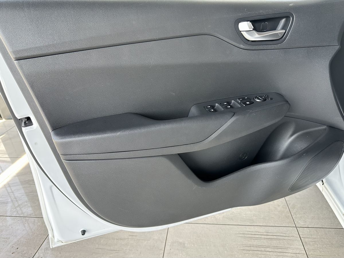 Hyundai Solaris 2021