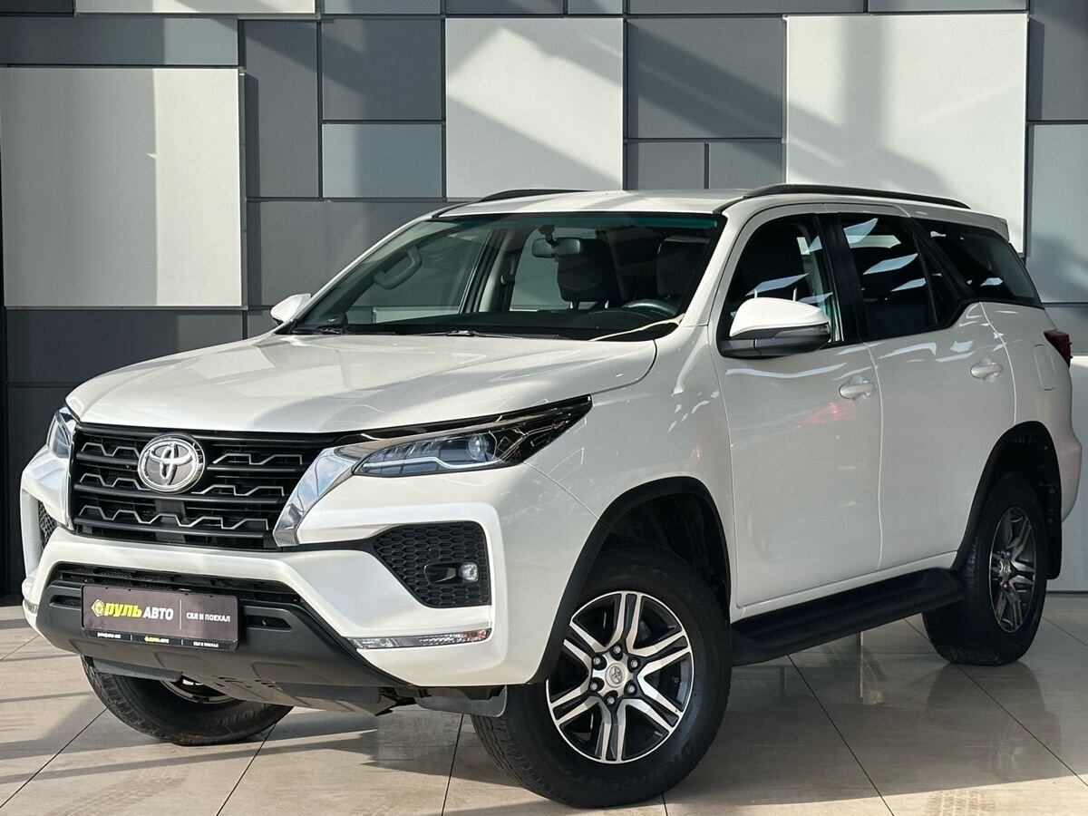 Toyota Fortuner 2021