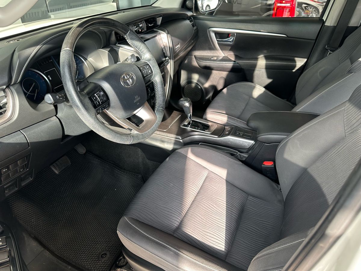 Toyota Fortuner 2021