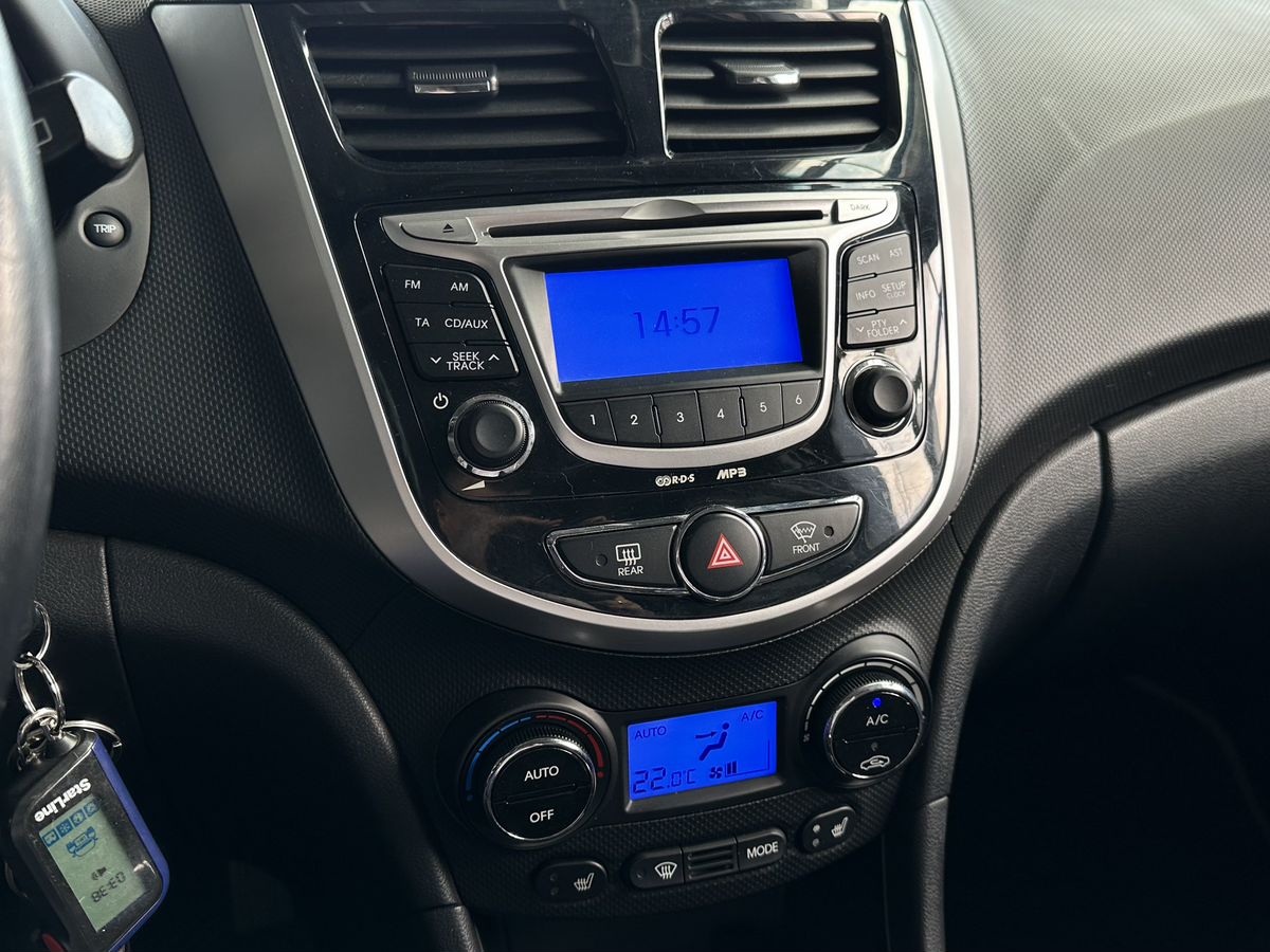 Hyundai Solaris 2012