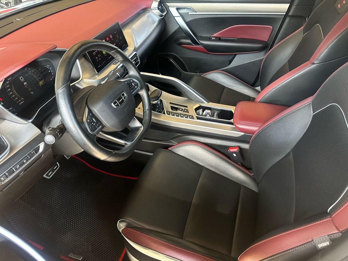 Geely Coolray 2022