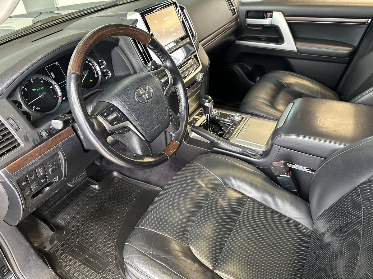 Toyota Land Cruiser 2018