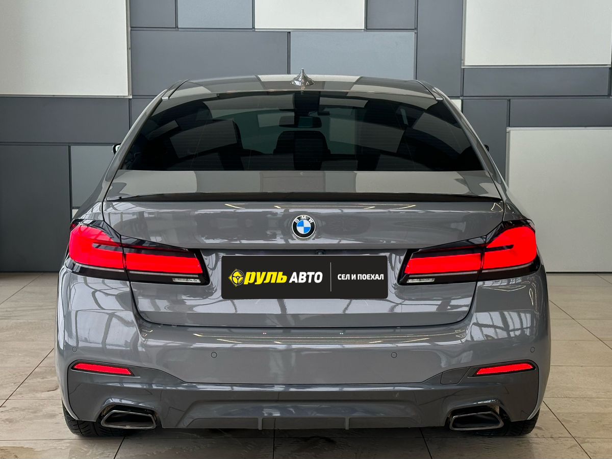 BMW 5 серии 2021