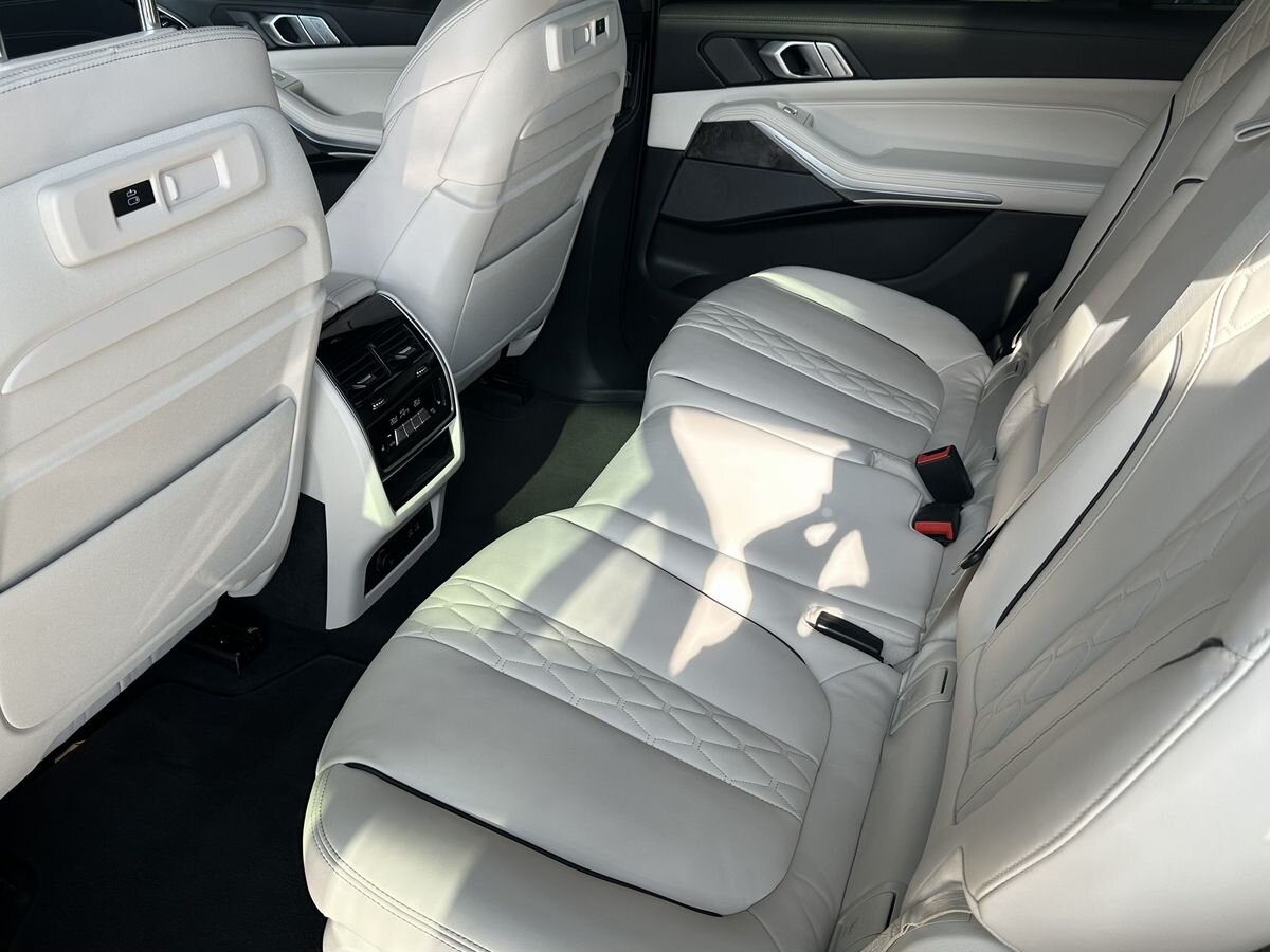 BMW X7 2022