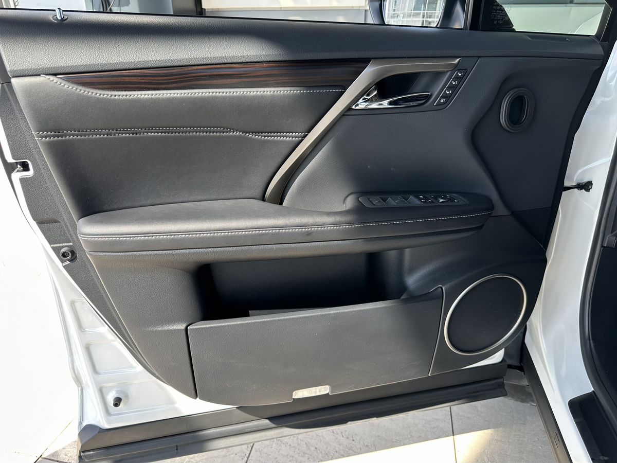 Lexus RX 2022