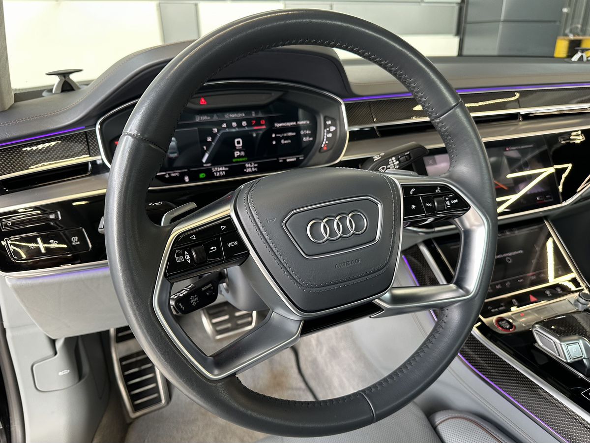 Audi S8 2021
