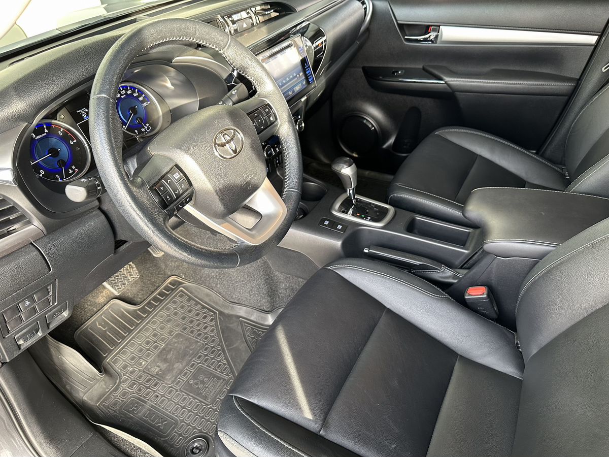 Toyota Hilux 2016