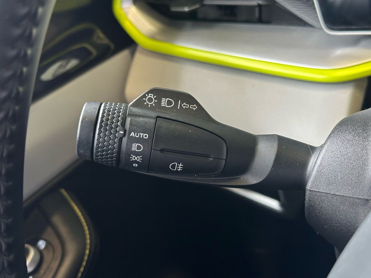 Geely Coolray 2023