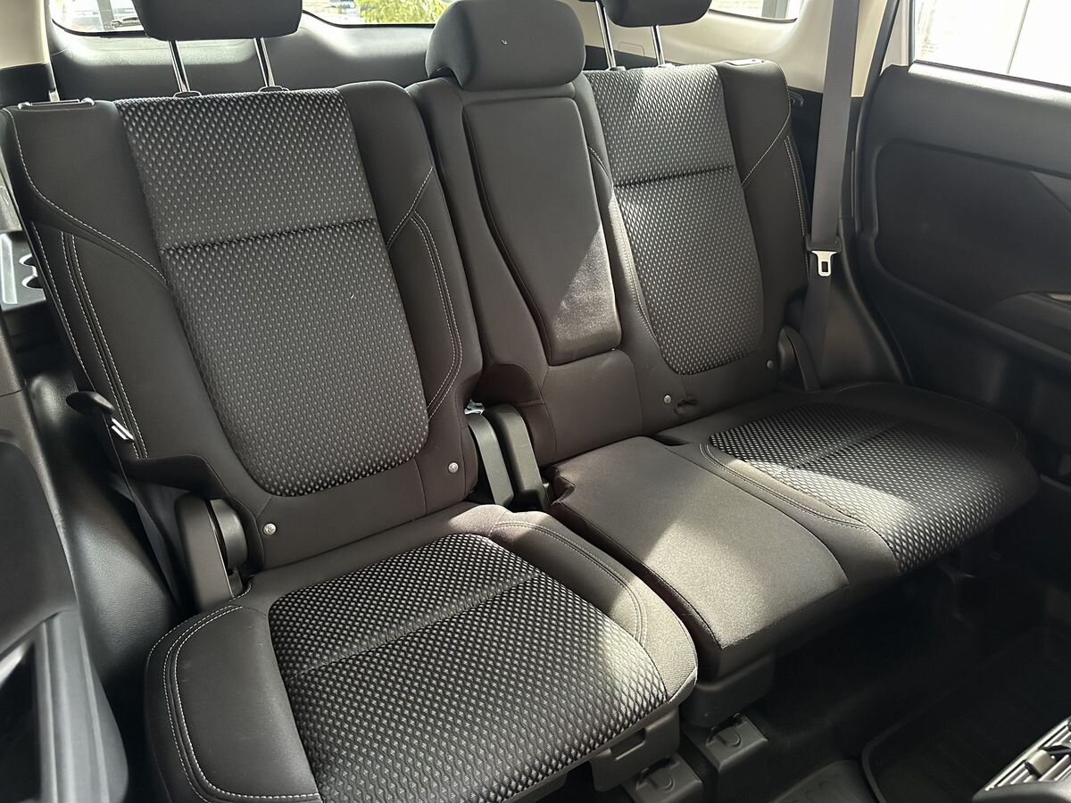Mitsubishi Outlander 2021