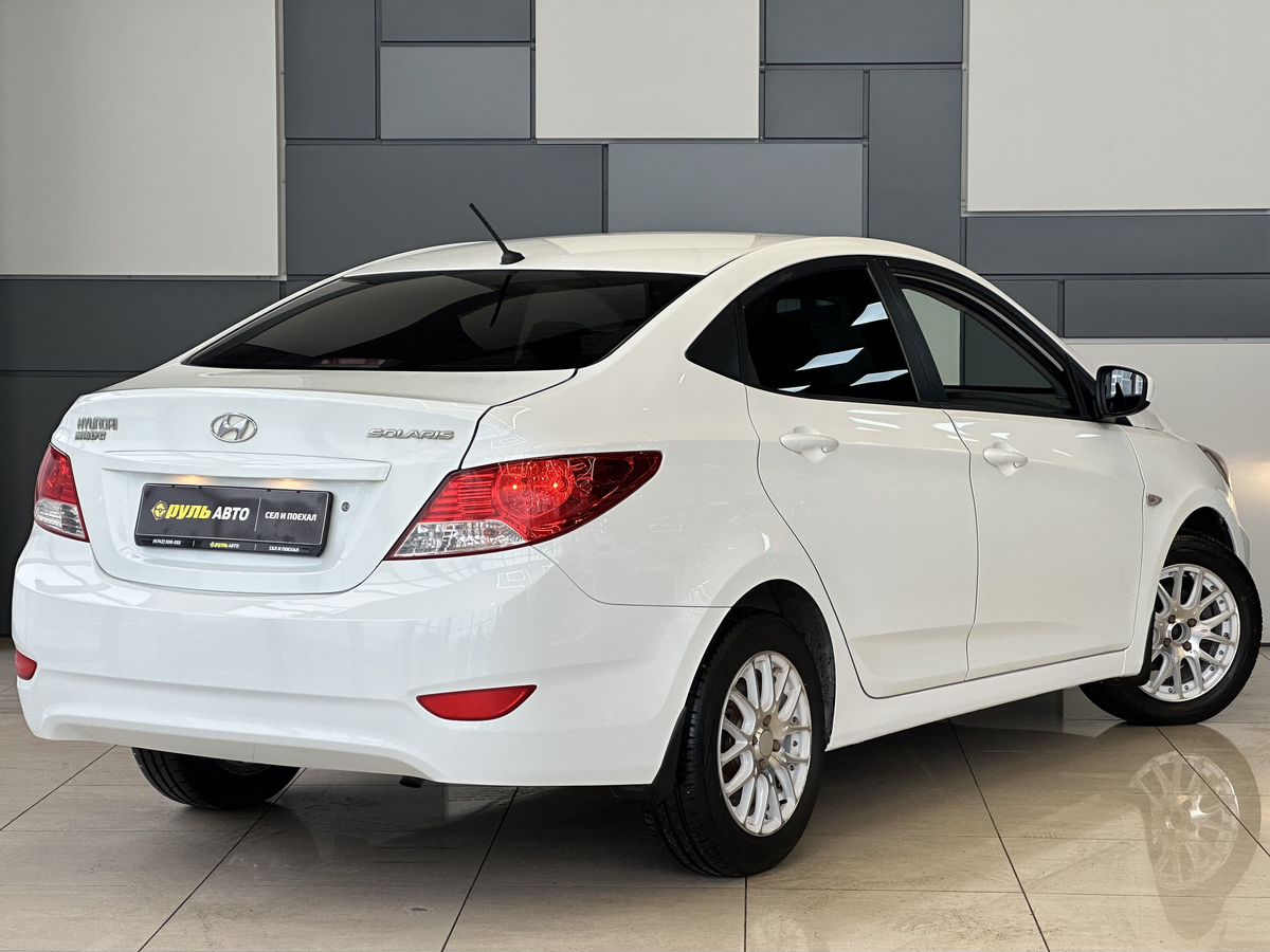 Hyundai Solaris 2013