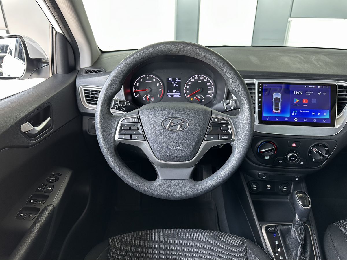 Hyundai Solaris 2021