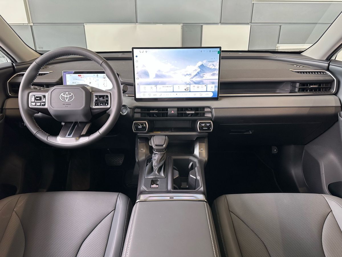 Toyota RAV4 2026