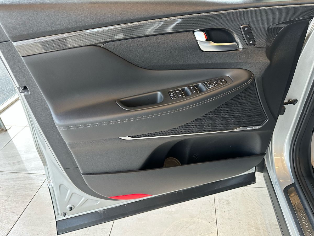 Hyundai Santa Fe 2023
