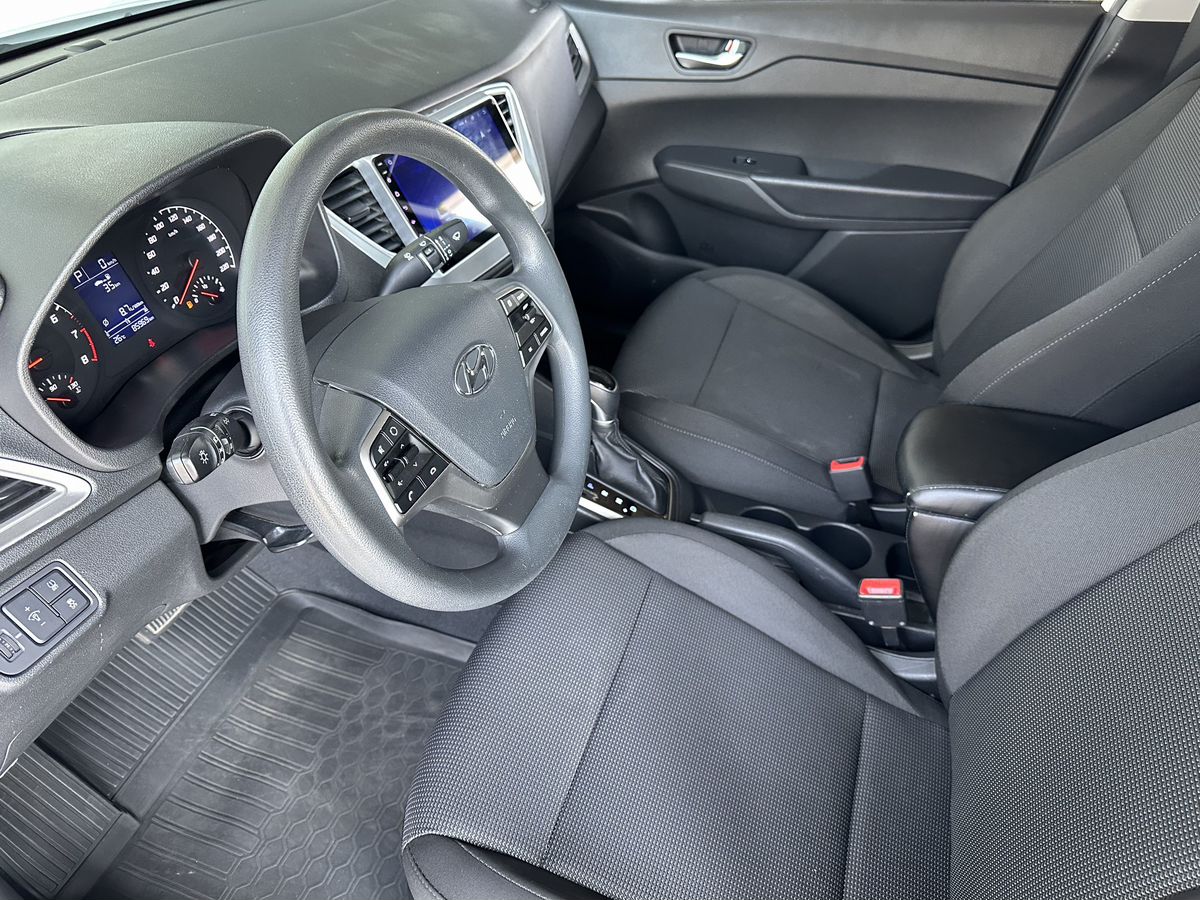 Hyundai Solaris 2021