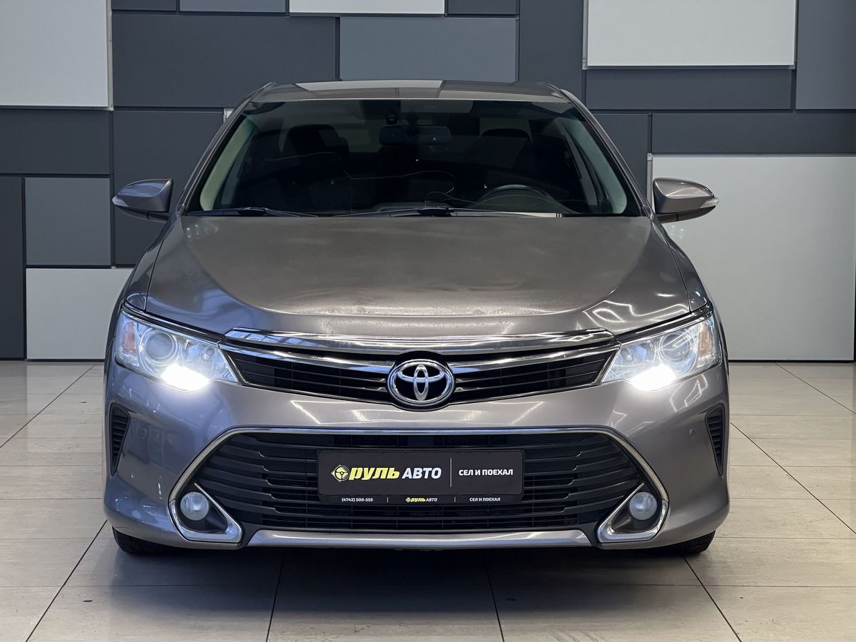 Toyota Camry 2016
