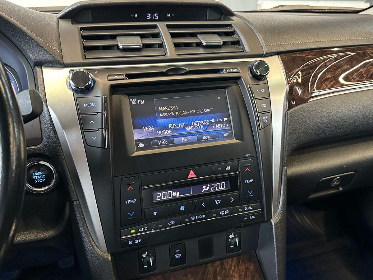 Toyota Camry 2016
