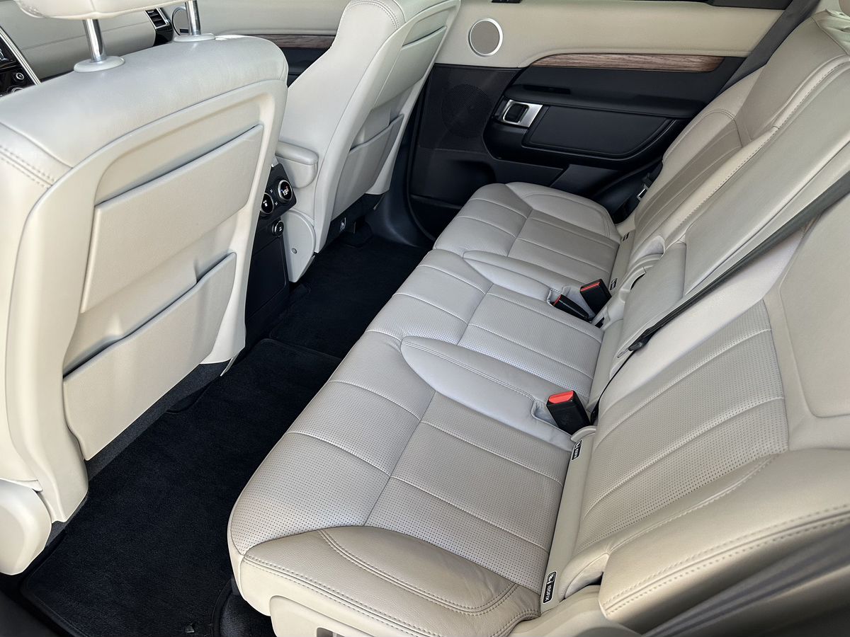 Land Rover Discovery 2019