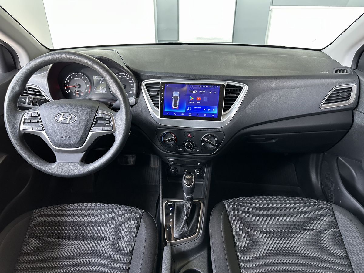 Hyundai Solaris 2021