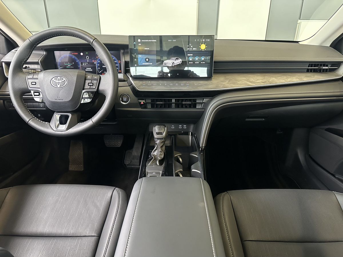 Toyota Camry 2024