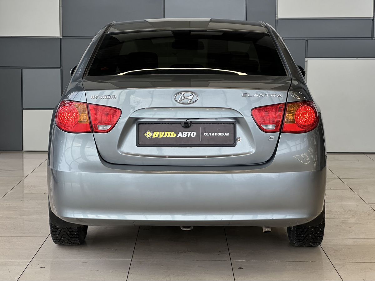 Hyundai Elantra 2010