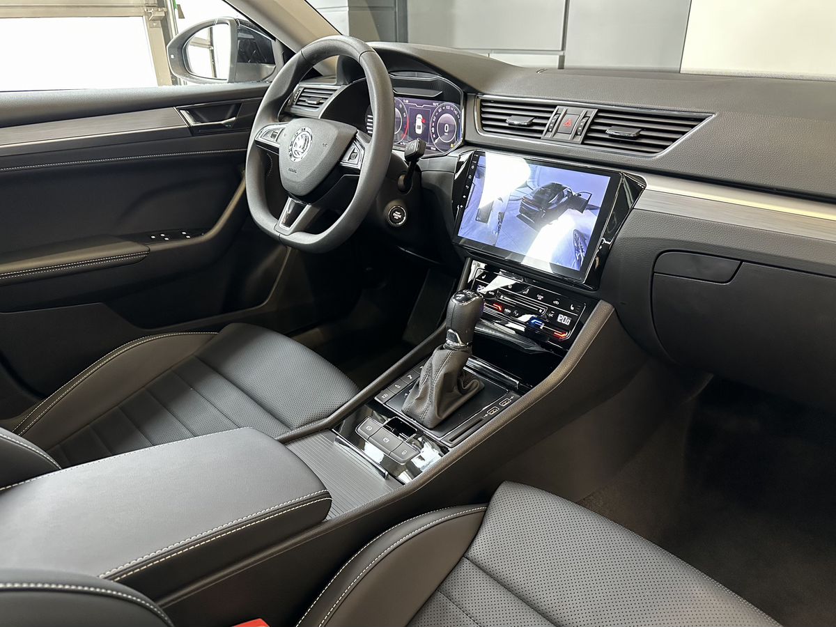 Skoda Superb 2025