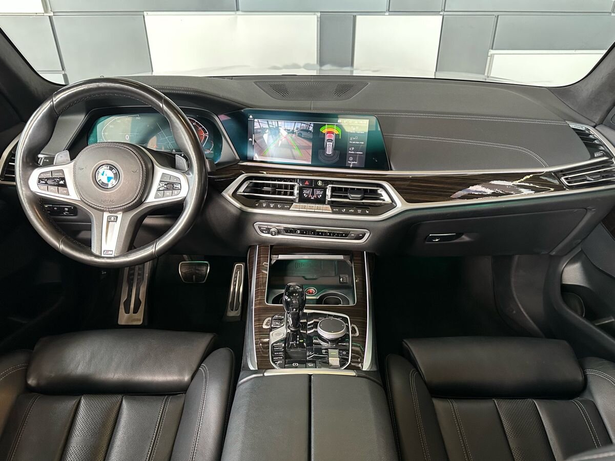BMW X7 2021