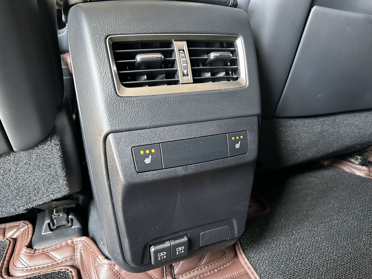 Lexus RX 2022