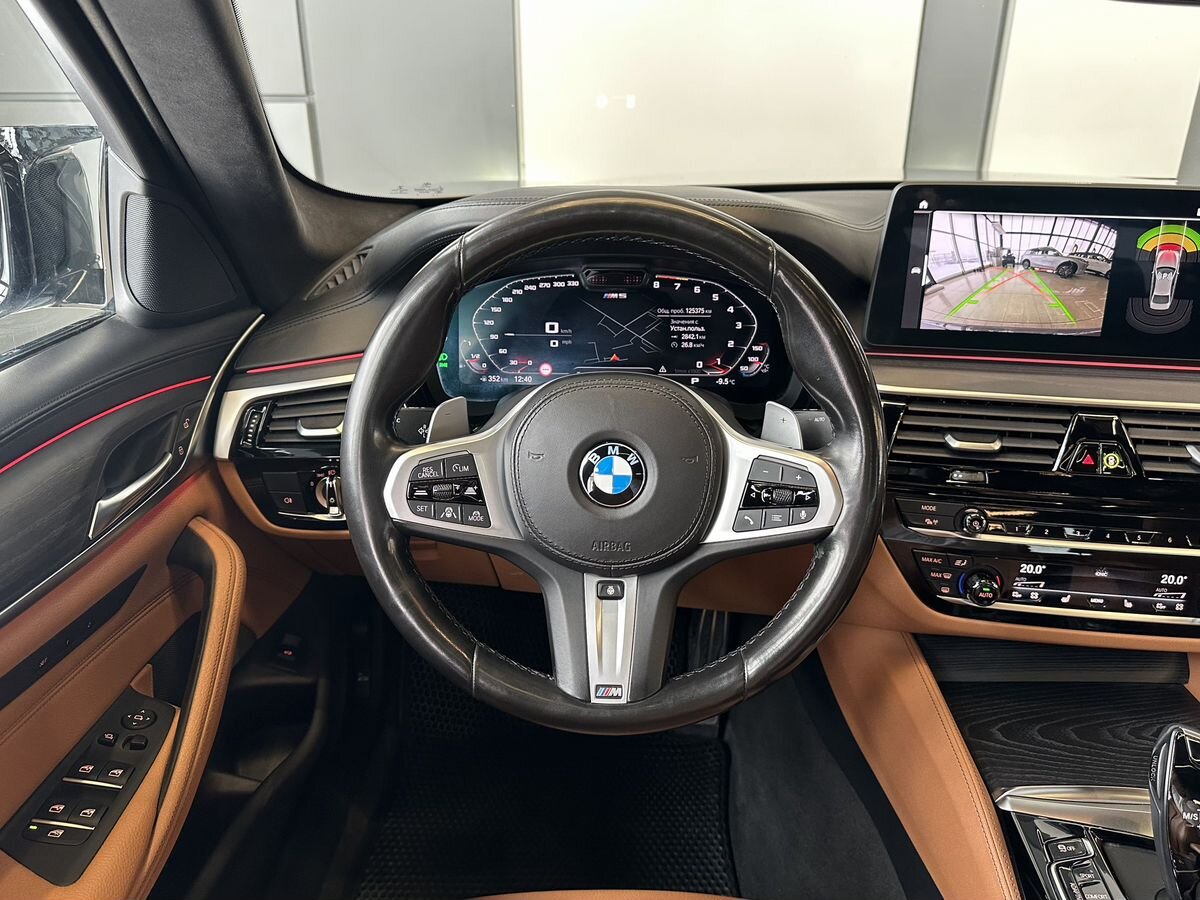 BMW 5 серии 2021