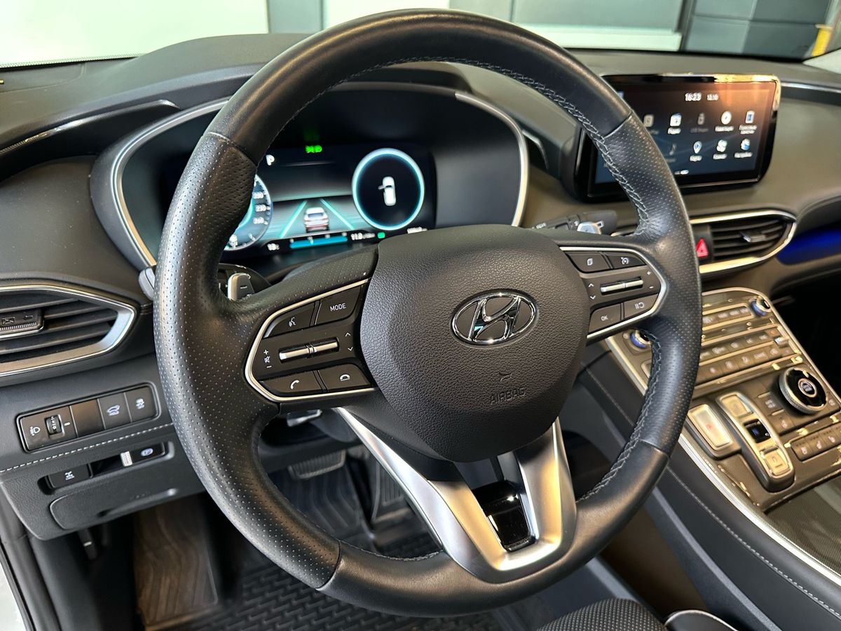 Hyundai Santa Fe 2023
