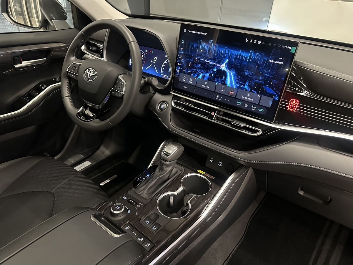 Toyota Highlander 2025