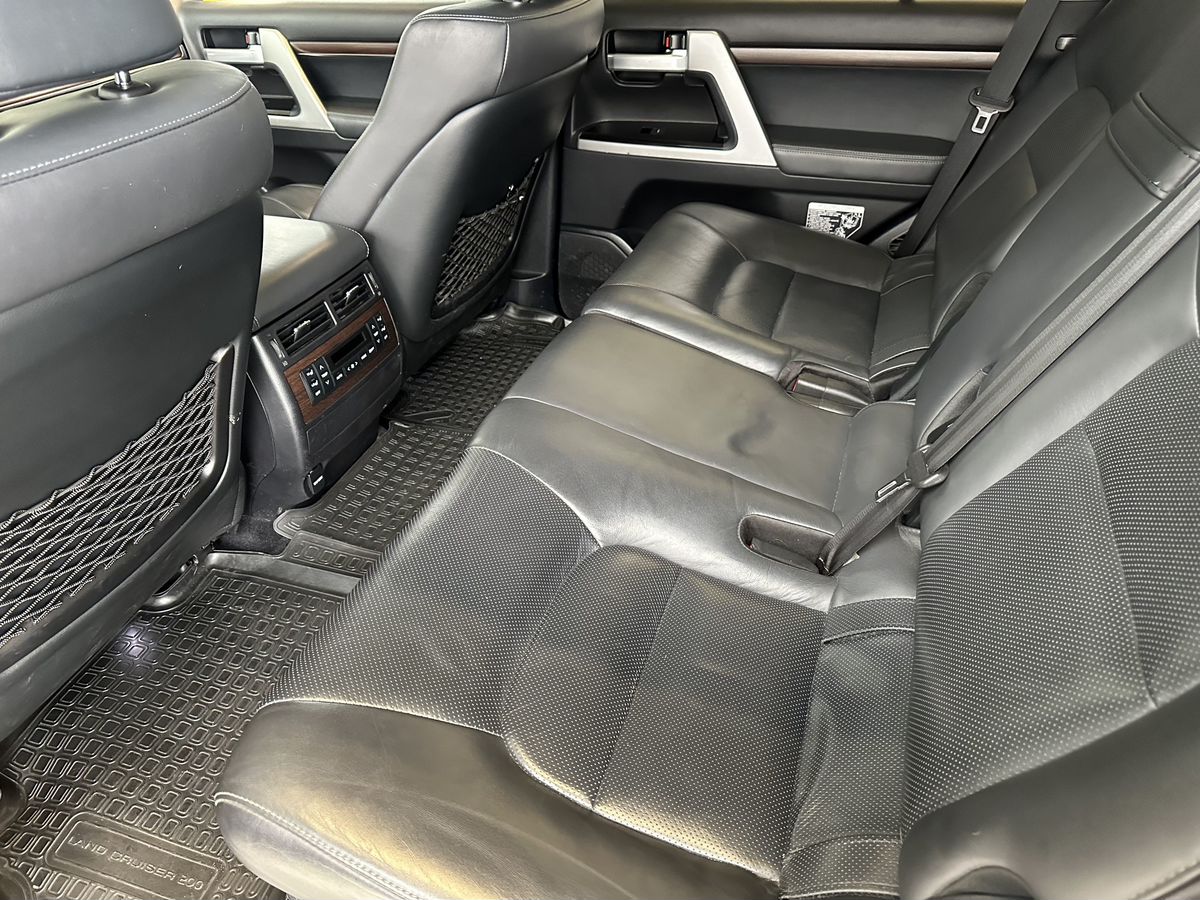 Toyota Land Cruiser 2018