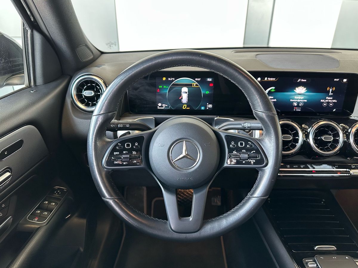 Mercedes-Benz GLB 2021