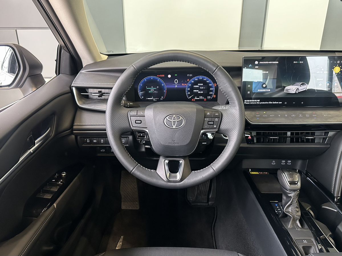 Toyota Camry 2024