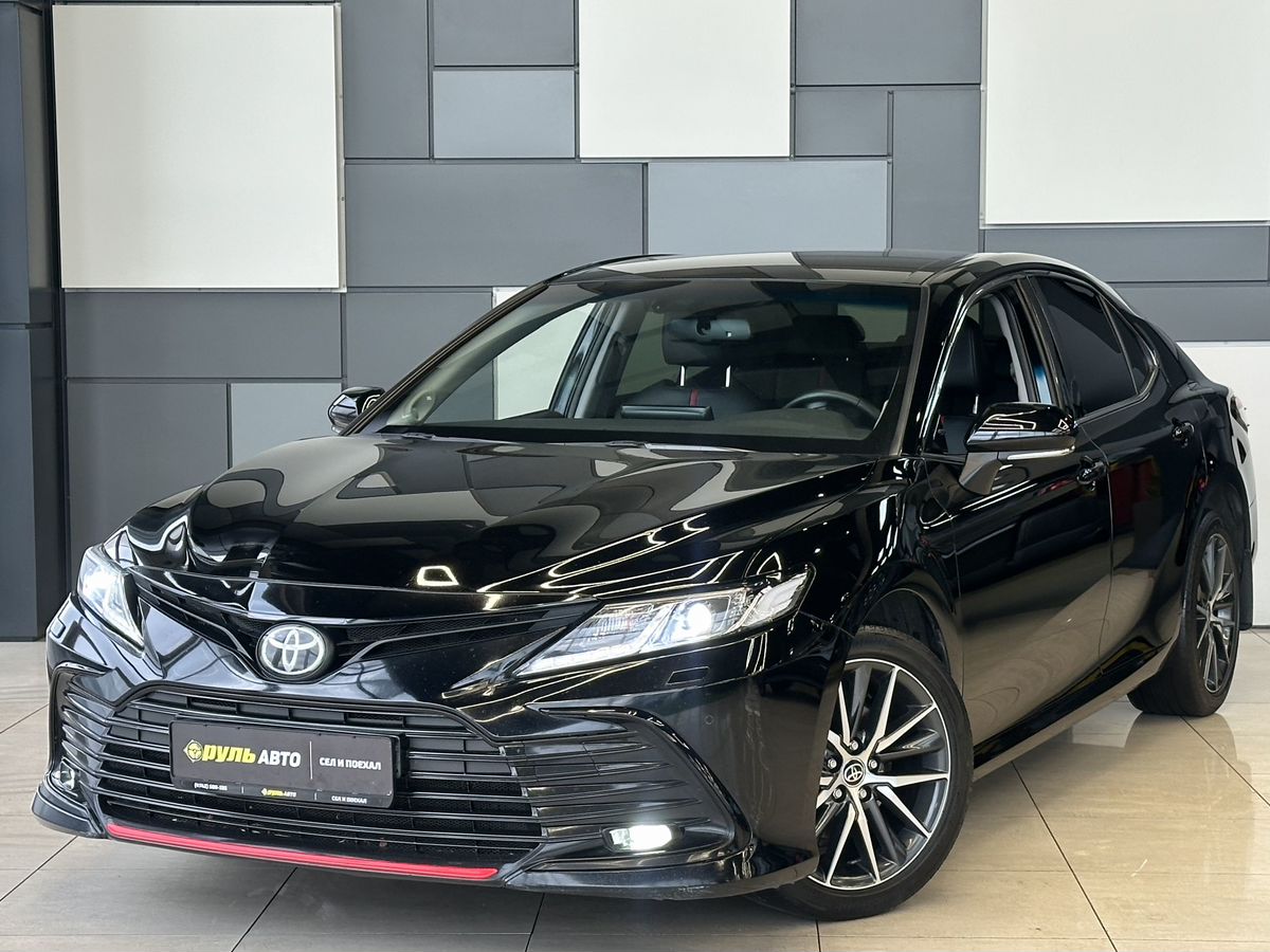 Toyota Camry 2021