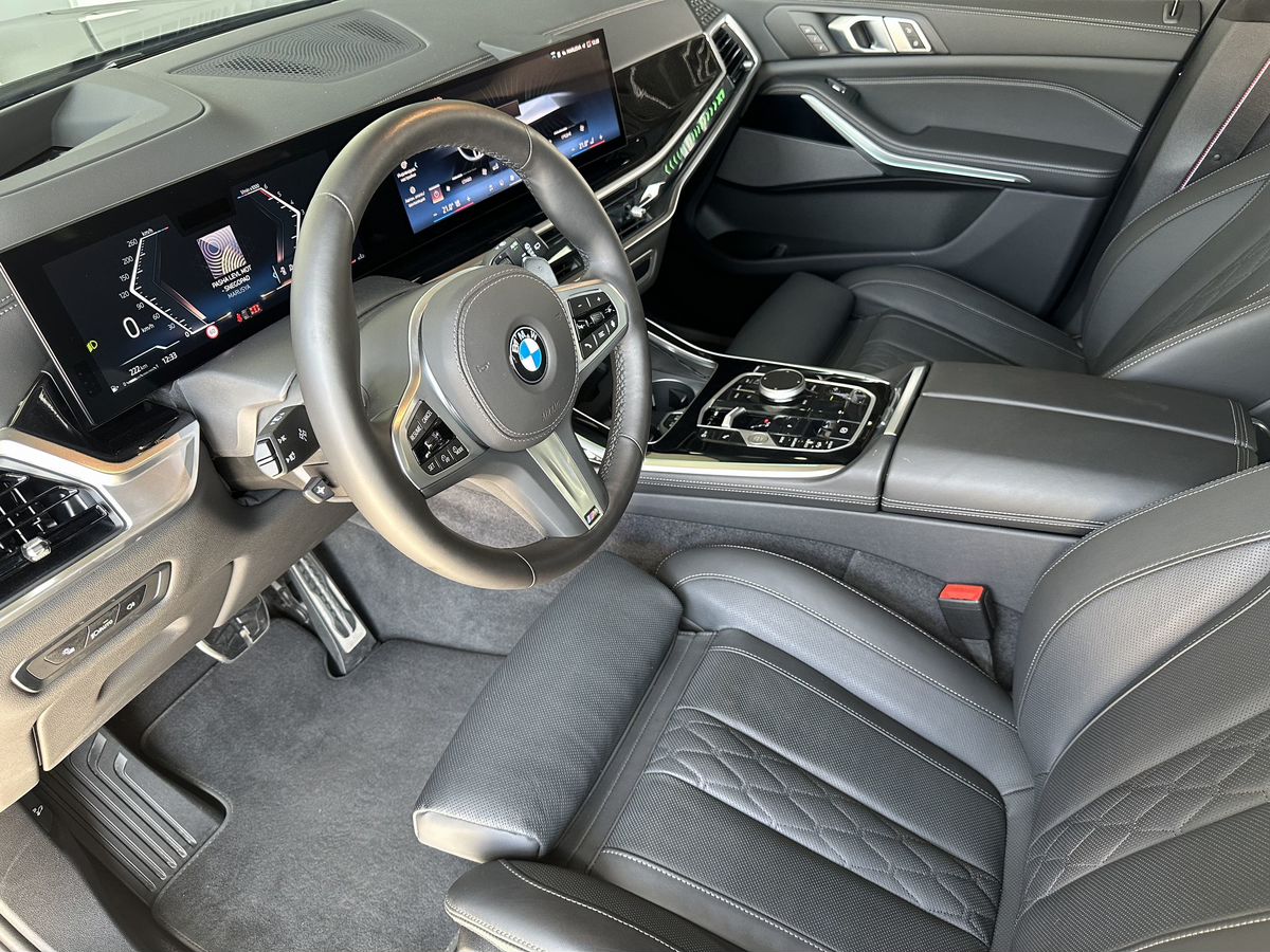 BMW X7 2024