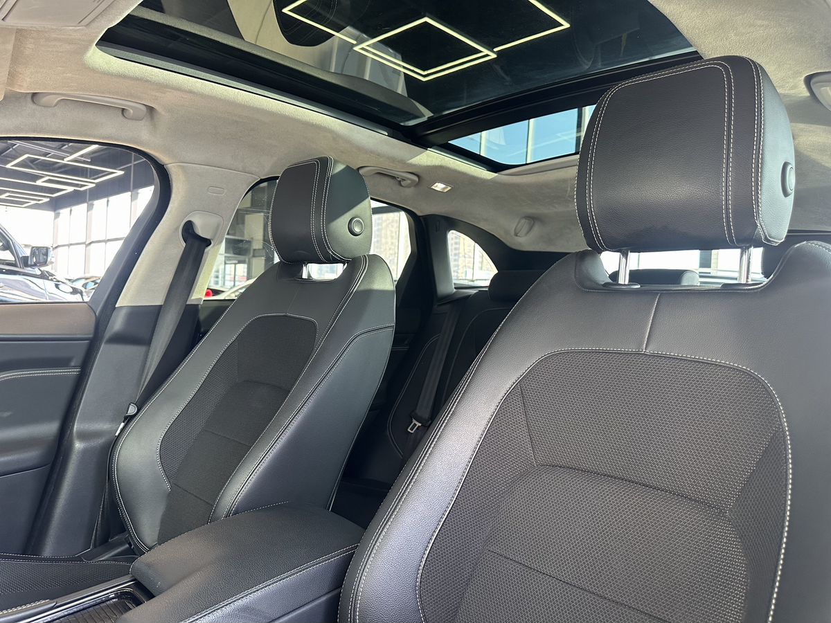 Jaguar F-Pace 2019