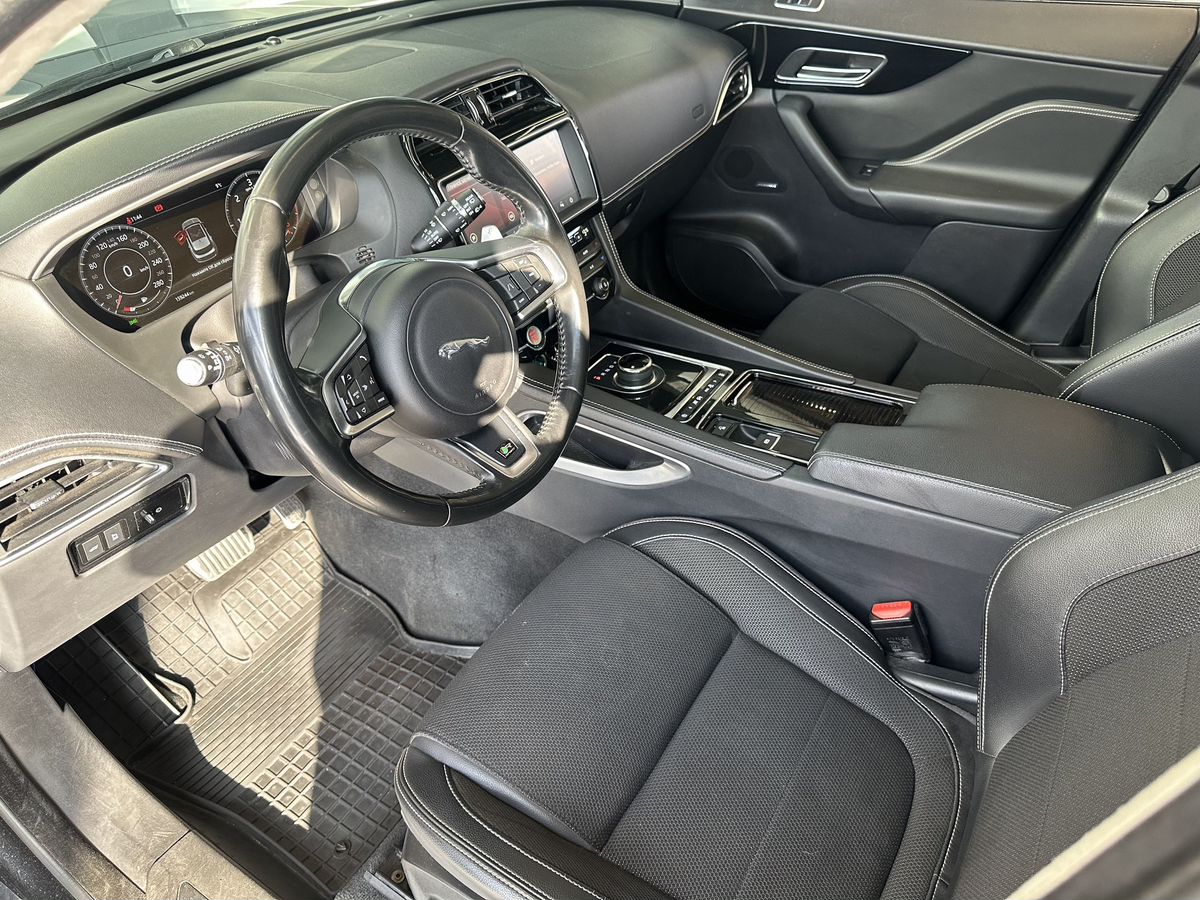 Jaguar F-Pace 2019