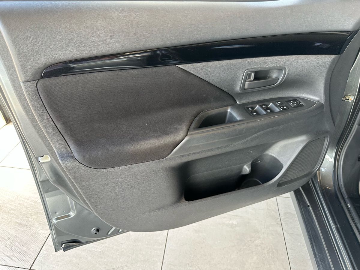 Mitsubishi Outlander 2019