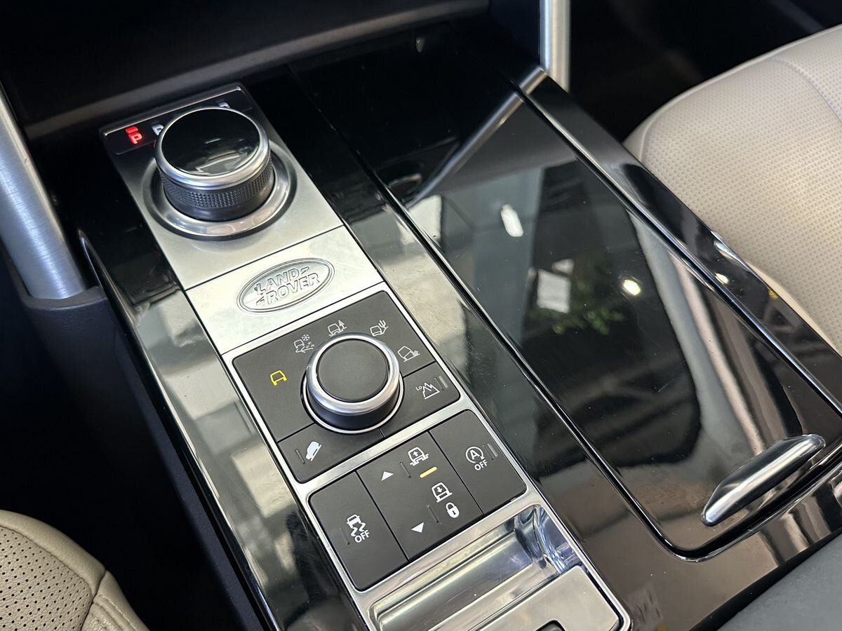 Land Rover Discovery 2019